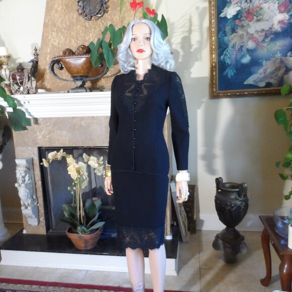 Saks Fifth Avenue Vintage Black skirt Suit w/Lace Insert Detail Size S - Picture 1 of 16